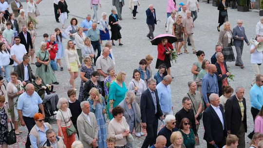 Chełm. Boże Ciało 2025 - uroczysta procesja w centrum miasta [GALERIA ZDJĘĆ]
