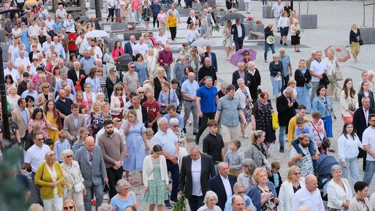 Chełm. Boże Ciało 2025 - uroczysta procesja w centrum miasta [GALERIA ZDJĘĆ]