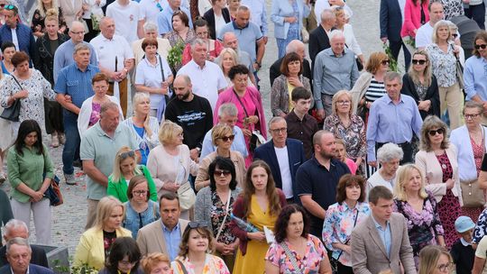 Chełm. Boże Ciało 2025 - uroczysta procesja w centrum miasta [GALERIA ZDJĘĆ]