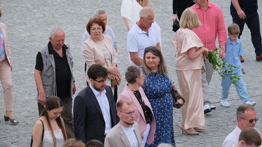 Chełm. Boże Ciało 2025 - uroczysta procesja w centrum miasta [GALERIA ZDJĘĆ]