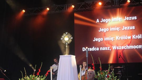 Chełm. Wieczór Chwały "W Nim jest życie" w Amfiteatrze w Kumowej Dolinie [GALERIA ZDJĘĆ]