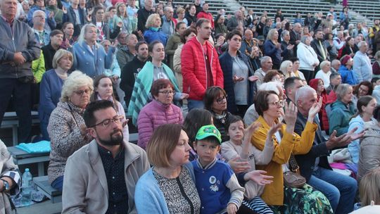 Chełm. Wieczór Chwały "W Nim jest życie" w Amfiteatrze w Kumowej Dolinie [GALERIA ZDJĘĆ]