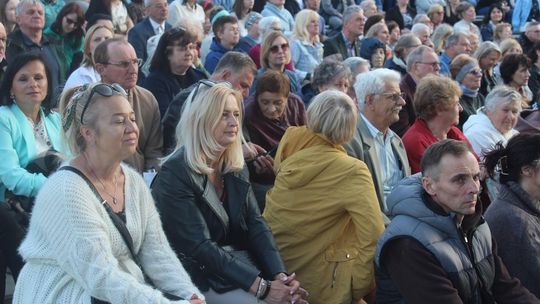 Chełm. Wieczór Chwały "W Nim jest życie" w Amfiteatrze w Kumowej Dolinie [GALERIA ZDJĘĆ]