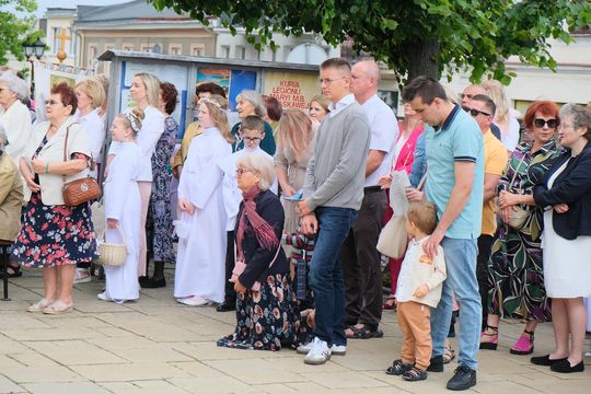Chełm. Boże Ciało 2025 - uroczysta msza św. w kościele pw. Rozesłania Świętych Apostołów [GALERIA ZDJĘĆ]
