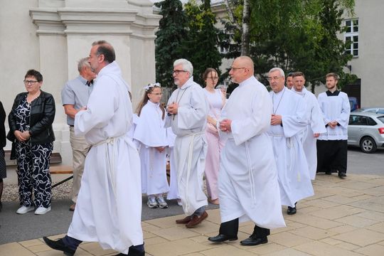 Chełm. Boże Ciało 2025 - uroczysta msza św. w kościele pw. Rozesłania Świętych Apostołów [GALERIA ZDJĘĆ]