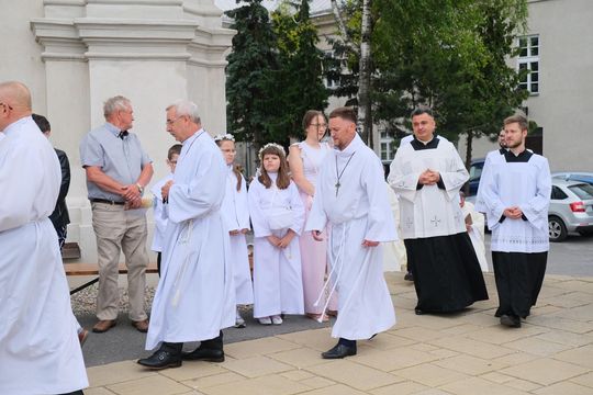 Chełm. Boże Ciało 2025 - uroczysta msza św. w kościele pw. Rozesłania Świętych Apostołów [GALERIA ZDJĘĆ]