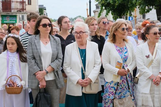 Chełm. Boże Ciało 2025 - uroczysta msza św. w kościele pw. Rozesłania Świętych Apostołów [GALERIA ZDJĘĆ]