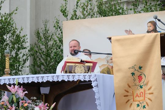 Chełm. Boże Ciało 2025 - uroczysta msza św. w kościele pw. Rozesłania Świętych Apostołów [GALERIA ZDJĘĆ]