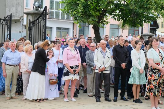 Chełm. Boże Ciało 2025 - uroczysta msza św. w kościele pw. Rozesłania Świętych Apostołów [GALERIA ZDJĘĆ]
