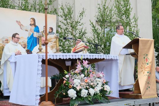 Chełm. Boże Ciało 2025 - uroczysta msza św. w kościele pw. Rozesłania Świętych Apostołów [GALERIA ZDJĘĆ]