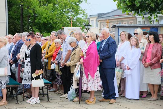 Chełm. Boże Ciało 2025 - uroczysta msza św. w kościele pw. Rozesłania Świętych Apostołów [GALERIA ZDJĘĆ]