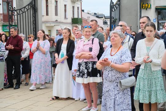Chełm. Boże Ciało 2025 - uroczysta msza św. w kościele pw. Rozesłania Świętych Apostołów [GALERIA ZDJĘĆ]