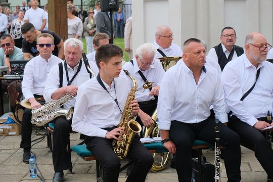 Chełm. Boże Ciało 2025 - uroczysta msza św. w kościele pw. Rozesłania Świętych Apostołów [GALERIA ZDJĘĆ]