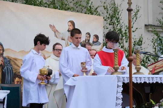 Chełm. Boże Ciało 2025 - uroczysta msza św. w kościele pw. Rozesłania Świętych Apostołów [GALERIA ZDJĘĆ]