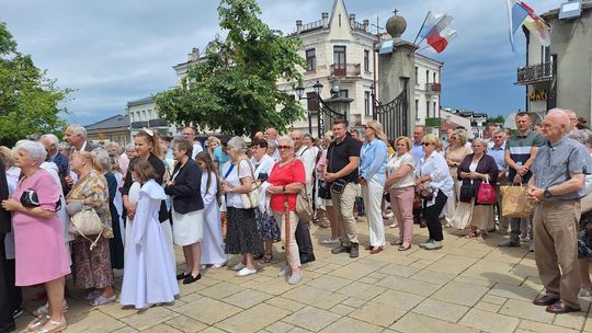 Chełm. Boże Ciało 2025 - uroczysta msza św. w kościele pw. Rozesłania Świętych Apostołów [GALERIA ZDJĘĆ]