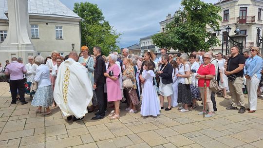 Chełm. Boże Ciało 2025 - uroczysta msza św. w kościele pw. Rozesłania Świętych Apostołów [GALERIA ZDJĘĆ]