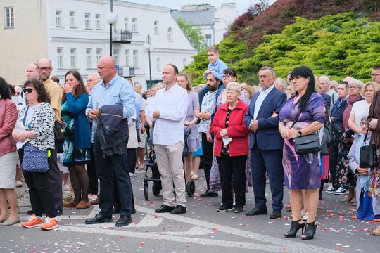 Chełm. Boże Ciało 2025 - uroczysta procesja w centrum miasta [GALERIA ZDJĘĆ]