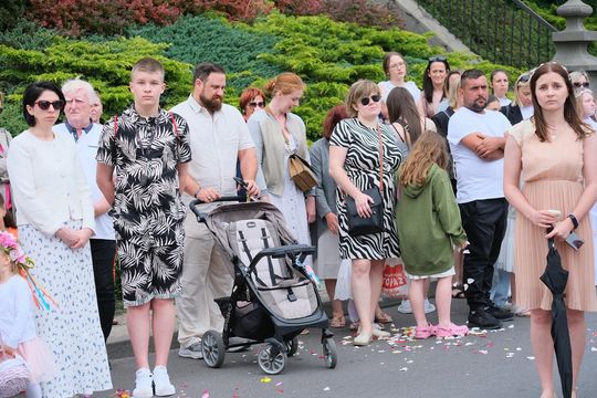 Chełm. Boże Ciało 2025 - uroczysta procesja w centrum miasta [GALERIA ZDJĘĆ]