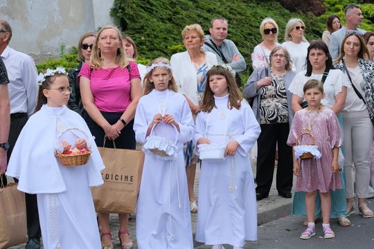 Chełm. Boże Ciało 2025 - uroczysta procesja w centrum miasta [GALERIA ZDJĘĆ]