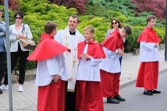 Chełm. Boże Ciało 2025 - uroczysta procesja w centrum miasta [GALERIA ZDJĘĆ]