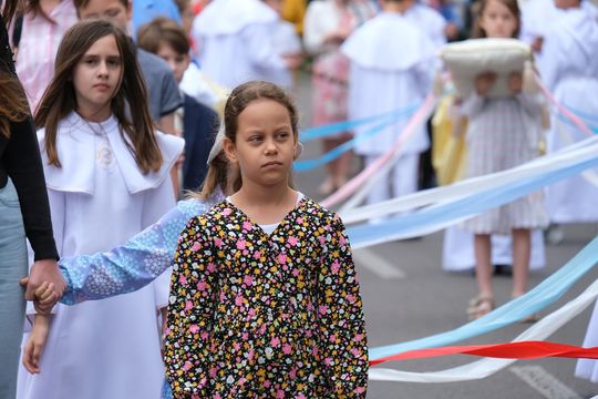 Chełm. Boże Ciało 2025 - uroczysta procesja w centrum miasta [GALERIA ZDJĘĆ]