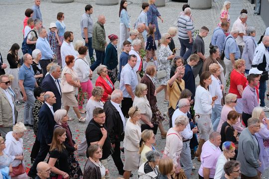 Chełm. Boże Ciało 2025 - uroczysta procesja w centrum miasta [GALERIA ZDJĘĆ]