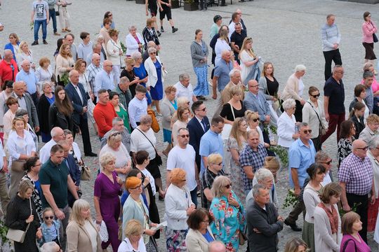 Chełm. Boże Ciało 2025 - uroczysta procesja w centrum miasta [GALERIA ZDJĘĆ]