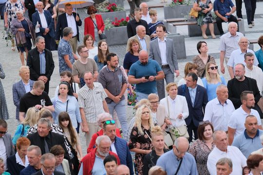 Chełm. Boże Ciało 2025 - uroczysta procesja w centrum miasta [GALERIA ZDJĘĆ]