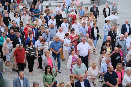 Chełm. Boże Ciało 2025 - uroczysta procesja w centrum miasta [GALERIA ZDJĘĆ]