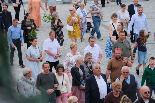 Chełm. Boże Ciało 2025 - uroczysta procesja w centrum miasta [GALERIA ZDJĘĆ]