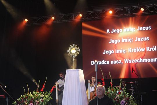 Chełm. Wieczór Chwały "W Nim jest życie" w Amfiteatrze w Kumowej Dolinie [GALERIA ZDJĘĆ]