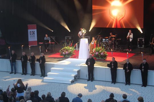 Chełm. Wieczór Chwały "W Nim jest życie" w Amfiteatrze w Kumowej Dolinie [GALERIA ZDJĘĆ]