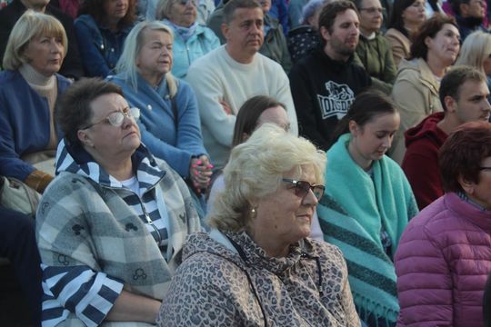 Chełm. Wieczór Chwały "W Nim jest życie" w Amfiteatrze w Kumowej Dolinie [GALERIA ZDJĘĆ]
