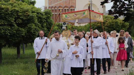 Chełm. Boże Ciało w Parafii pw. Chrystusa Odkupiciela w Chełmie [GALERIA ZDJĘĆ]