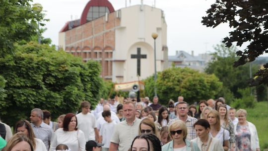 Chełm. Boże Ciało w Parafii pw. Chrystusa Odkupiciela w Chełmie [GALERIA ZDJĘĆ]