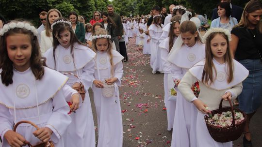 Chełm. Boże Ciało w Parafii pw. Chrystusa Odkupiciela w Chełmie [GALERIA ZDJĘĆ]