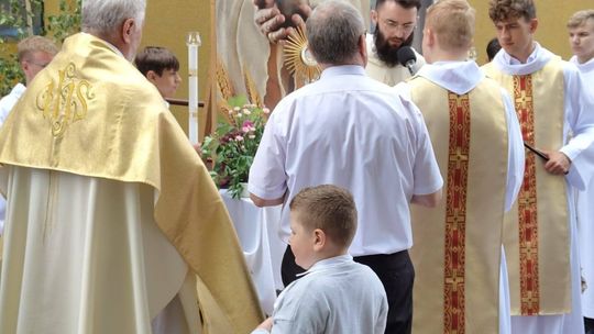 Chełm. Boże Ciało w Parafii Rzymskokatolickiej pw. Świętej Rodziny w Chełmie [GALERIA ZDJĘĆ]