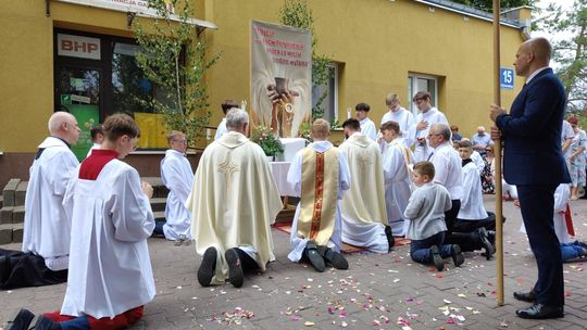 Chełm. Boże Ciało w Parafii Rzymskokatolickiej pw. Świętej Rodziny w Chełmie [GALERIA ZDJĘĆ]