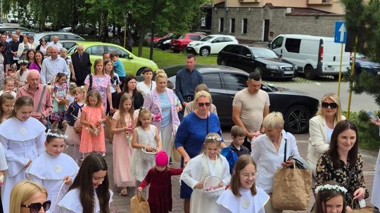 Chełm. Boże Ciało w Parafii Rzymskokatolickiej pw. Świętej Rodziny w Chełmie [GALERIA ZDJĘĆ]