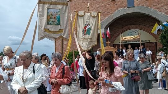 Chełm. Boże Ciało w Parafii Rzymskokatolickiej pw. Świętej Rodziny w Chełmie [GALERIA ZDJĘĆ]