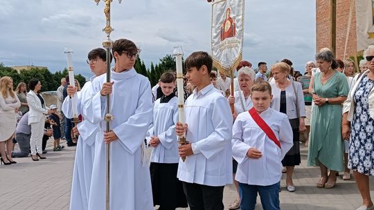 Chełm. Boże Ciało w Parafii Rzymskokatolickiej pw. Świętej Rodziny w Chełmie [GALERIA ZDJĘĆ]