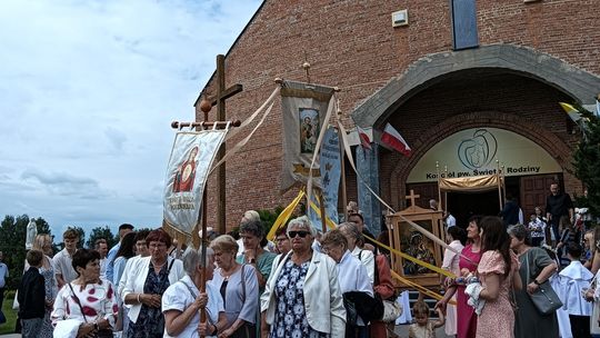 Chełm. Boże Ciało w Parafii Rzymskokatolickiej pw. Świętej Rodziny w Chełmie [GALERIA ZDJĘĆ]