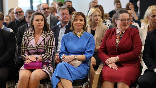 Uroczyste otwarcie Centrum Kultury w Leśniowicach [GALERIA ZDJĘĆ]