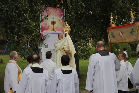 Chełm. Boże Ciało w Parafii pw. Chrystusa Odkupiciela w Chełmie [GALERIA ZDJĘĆ]
