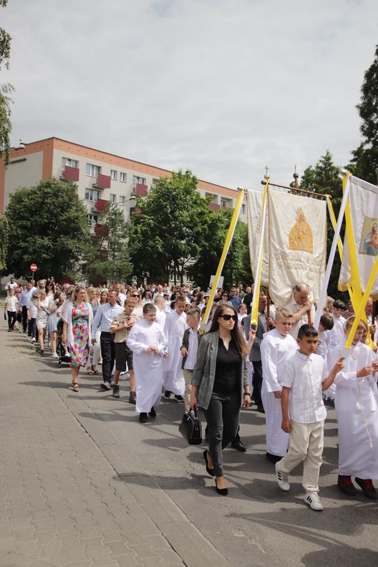 Chełm. Boże Ciało w Parafii pw. Chrystusa Odkupiciela w Chełmie [GALERIA ZDJĘĆ]