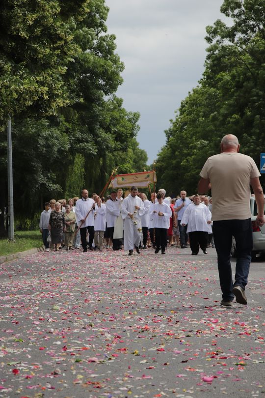 Chełm. Boże Ciało w Parafii pw. Chrystusa Odkupiciela w Chełmie [GALERIA ZDJĘĆ]