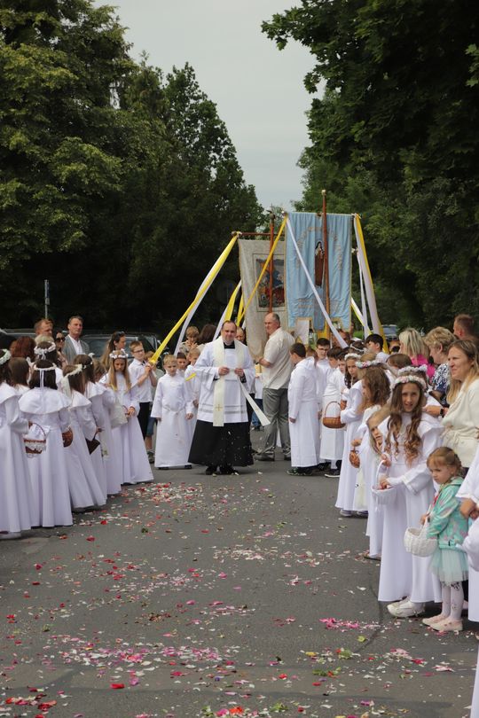 Chełm. Boże Ciało w Parafii pw. Chrystusa Odkupiciela w Chełmie [GALERIA ZDJĘĆ]