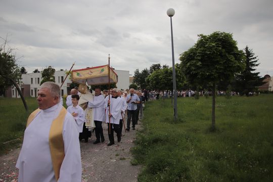 Chełm. Boże Ciało w Parafii pw. Chrystusa Odkupiciela w Chełmie [GALERIA ZDJĘĆ]