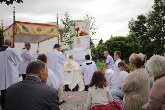 Chełm. Boże Ciało w Parafii pw. Chrystusa Odkupiciela w Chełmie [GALERIA ZDJĘĆ]