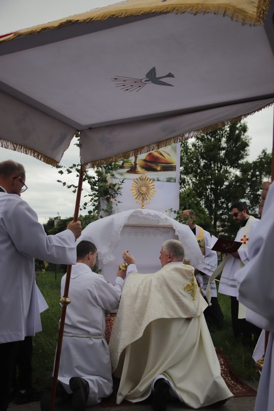 Chełm. Boże Ciało w Parafii pw. Chrystusa Odkupiciela w Chełmie [GALERIA ZDJĘĆ]